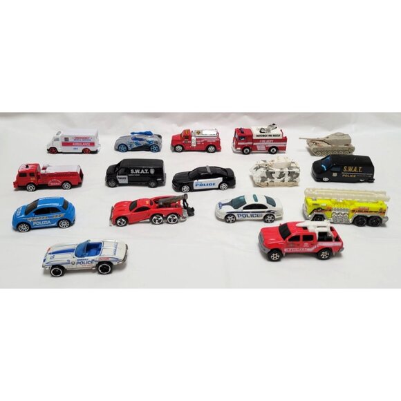 Lot of 16 Die-Cast Plastic Emergency Police Vehicles Tanks Hot Wheels Matchbox - Picture 2 of 9